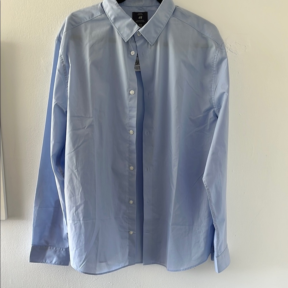 H&M Blue Dress Shirt Classic Button-Down